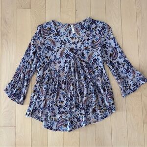 Xhilaration Lavender Floral 3/4 Sleeve Shirt